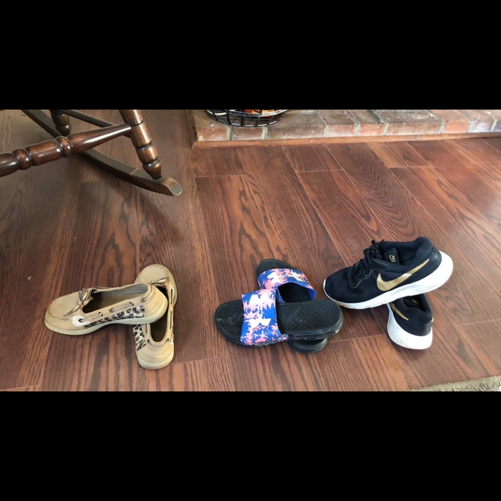 Girls shoes